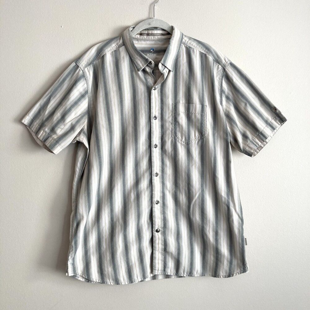 Kuhl Mens Short Sleeve Button Up Shirt Size Large Chest Pocket Striped Cotton